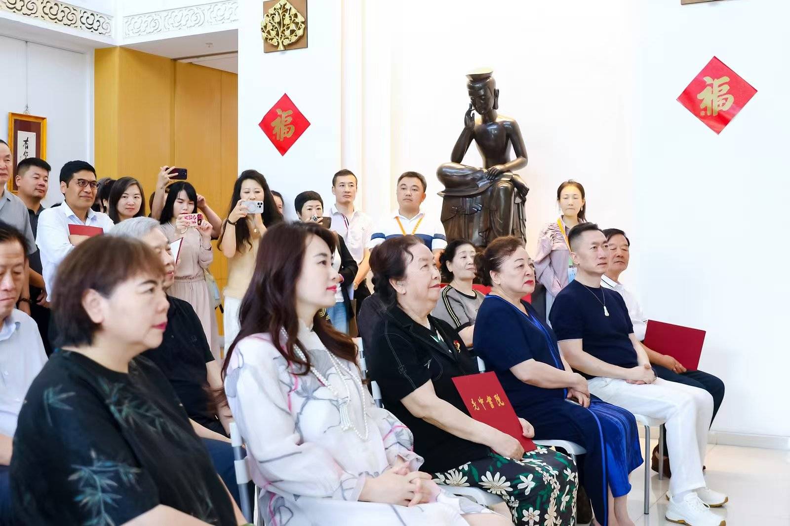 “万德庄严——世界非遗·尼泊尔唐卡精品展”在京启幕
